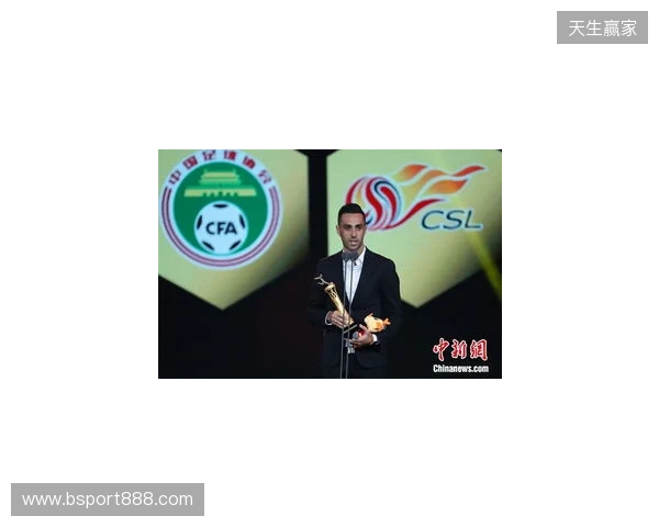 本赛季最佳裁判、最佳助理裁判评选出炉!马宁:祝贺大家