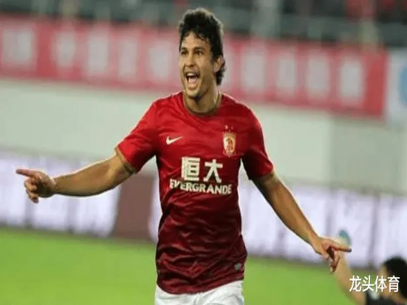 曾示好国足！26岁华裔陈达毅助库拉索首进世界杯，如今将对阵国足